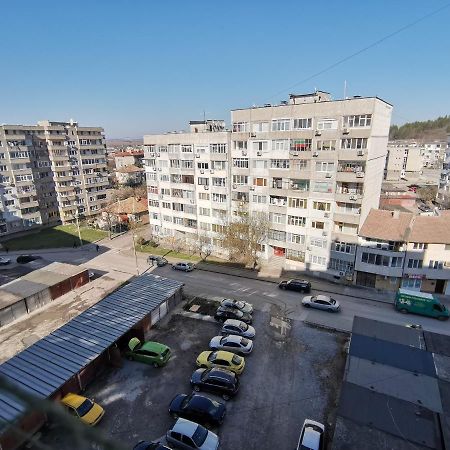 Central Apartment Targovishte Eksteriør bilde