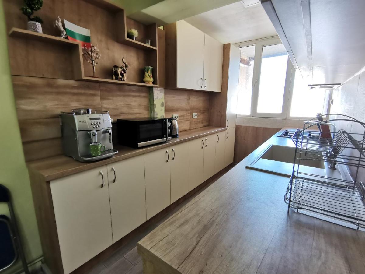 Central Apartment Targovishte Eksteriør bilde
